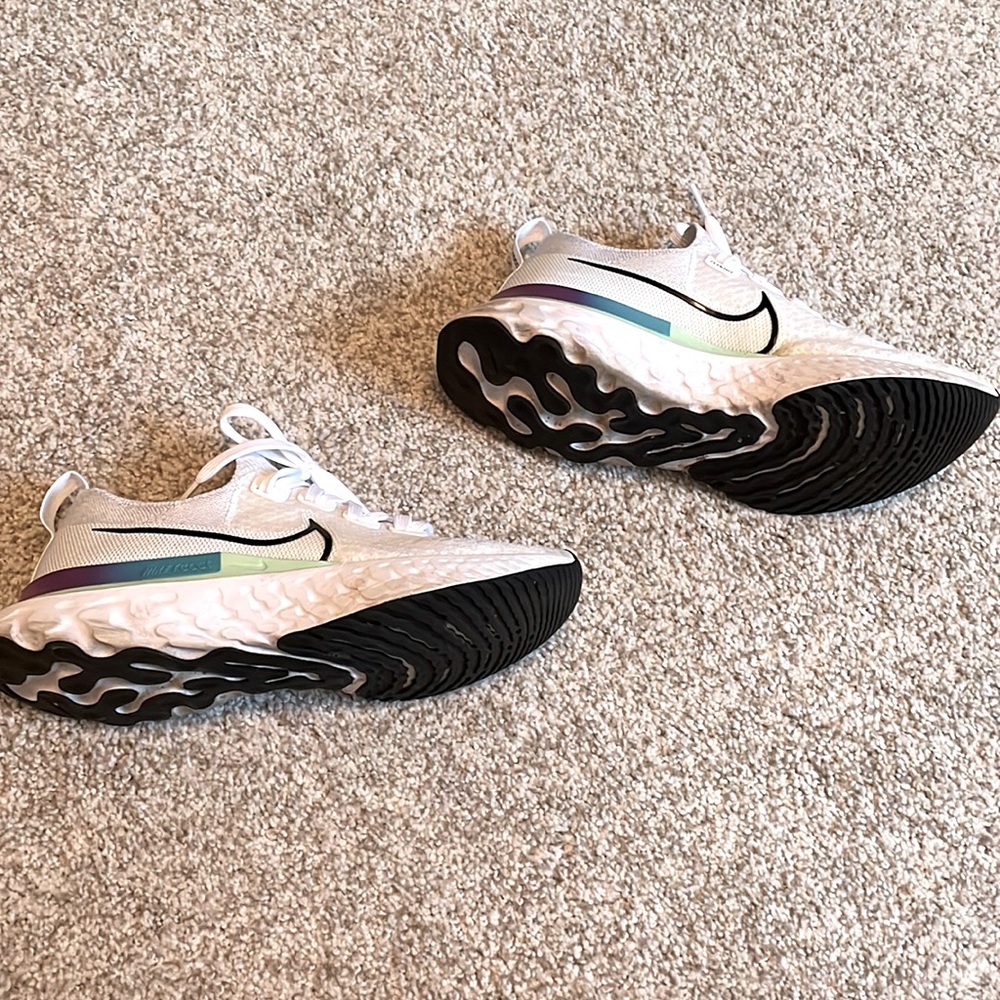 Nike Infinity Reac Flyknits 2.0 2020 Womens Running Tennis Shoes Sneakers - 7.5 - Picture 2 of 6